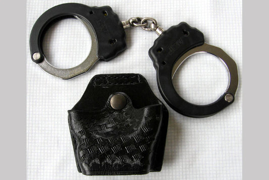 OPEN TOP PULL THROUGH HANDCUFF CASE